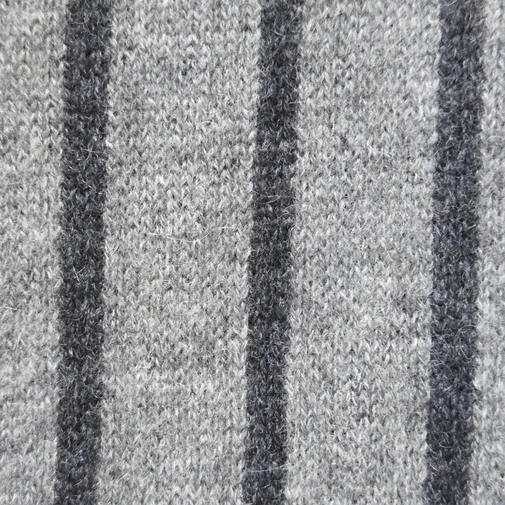 Qi Cashmere Scarf Grey Black